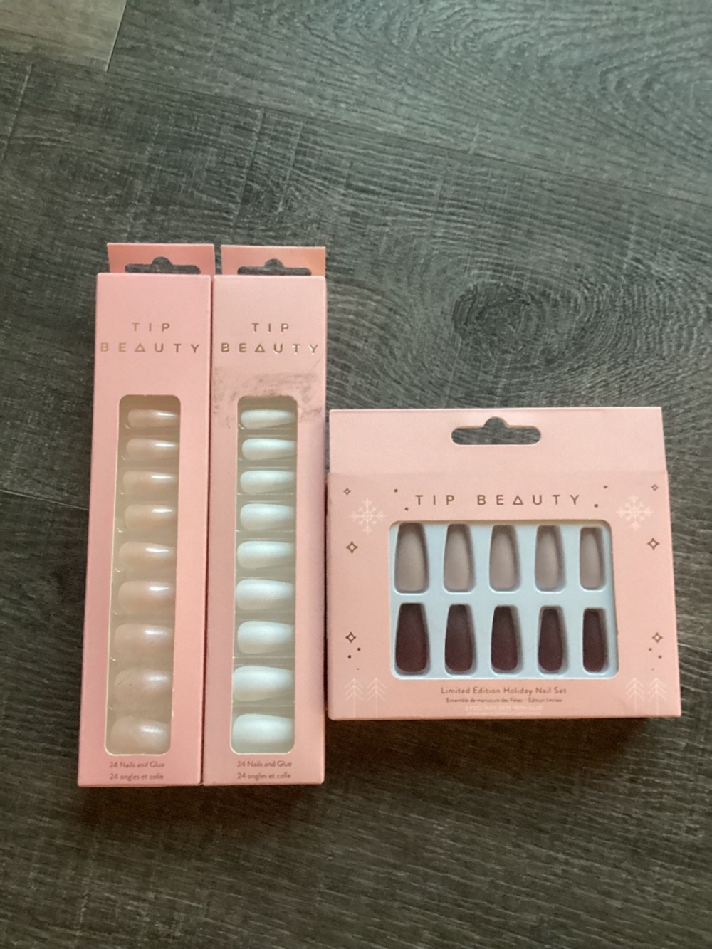 Four sets of nails - Tip Beauty